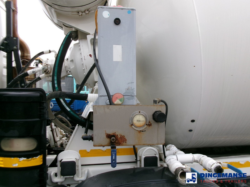 Camião betoneira MAN TGS 32.360 8X4 Euro 6 Imer concrete mixer 9 m3: foto 9