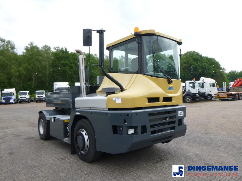 MOL RM 255 4X4 terminal drawbar tractor 150 ton - Tractor de terminal: foto 2 MOL RM 255 4X4 terminal drawbar tractor 150 ton - Tractor de terminal: foto 2