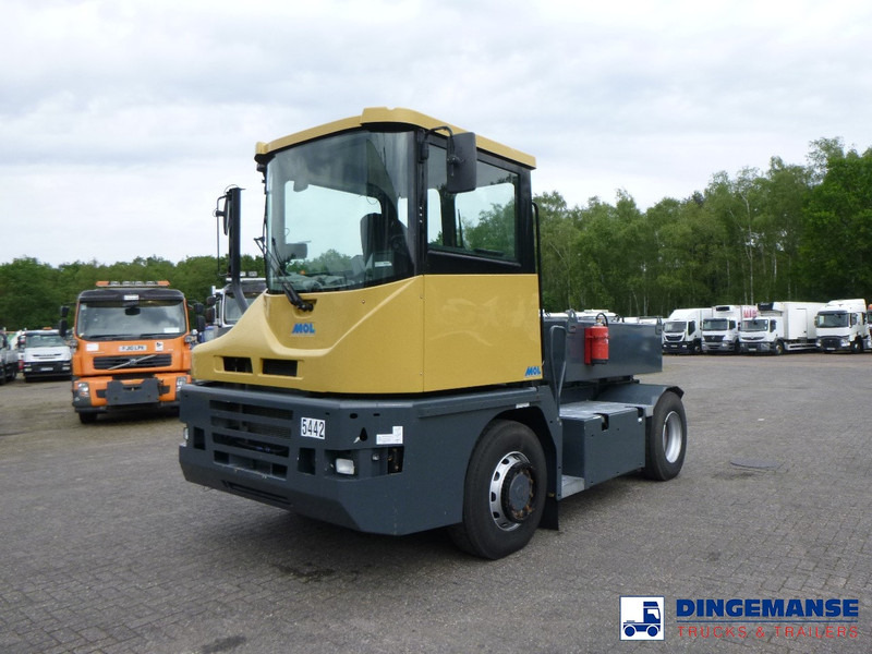 MOL RM 255 4X4 terminal drawbar tractor 150 ton - Tractor de terminal: foto 1 MOL RM 255 4X4 terminal drawbar tractor 150 ton - Tractor de terminal: foto 1
