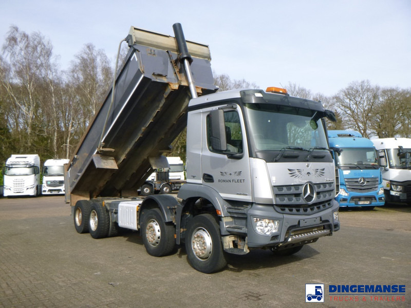 Mercedes-Benz Arocs 3246 8x4 RHD tipper - Camião basculante: foto 2 Mercedes-Benz Arocs 3246 8x4 RHD tipper - Camião basculante: foto 2