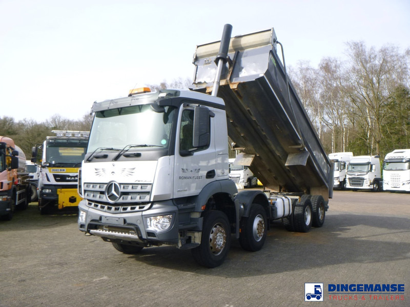 Mercedes-Benz Arocs 3246 8x4 RHD tipper - Camião basculante: foto 1 Mercedes-Benz Arocs 3246 8x4 RHD tipper - Camião basculante: foto 1