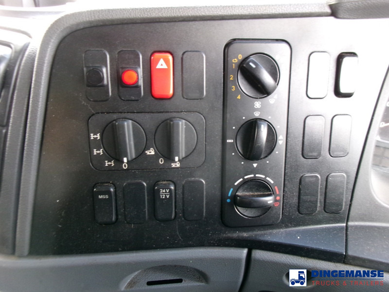 Leasing de Mercedes-Benz Axor 1824 4x4 RHD salt spreader / gritter Mercedes-Benz Axor 1824 4x4 RHD salt spreader / gritter: foto 11
