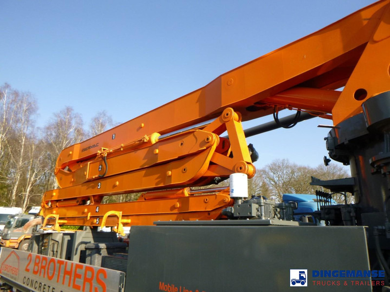 Autobomba de betão Mercedes-Benz Axor 2633 6x4 RHD Sermac SCL 130 concrete pump 32 m: foto 9 Autobomba de betão Mercedes-Benz Axor 2633 6x4 RHD Sermac SCL 130 concrete pump 32 m: foto 9