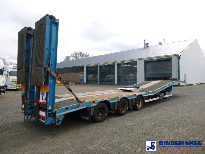 Nooteboom 3-axle lowbed trailer 41T OSDS 41-03 - Semi-reboque baixa: foto 4 Nooteboom 3-axle lowbed trailer 41T OSDS 41-03 - Semi-reboque baixa: foto 4