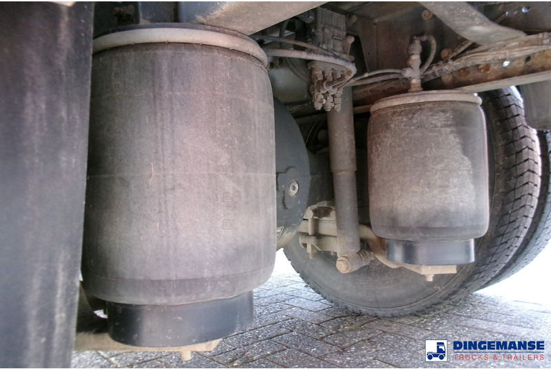Renault Premium 300 4x2 fuel tank 14.2 m3 / 4 comp - Caminhão tanque: foto 5 Renault Premium 300 4x2 fuel tank 14.2 m3 / 4 comp - Caminhão tanque: foto 5