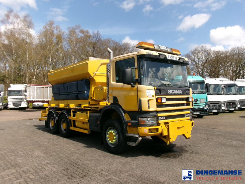 Scania P114-340 CB 6X6 RHD gritter / snow plough - Veículo limpa-neves: foto 2 Scania P114-340 CB 6X6 RHD gritter / snow plough - Veículo limpa-neves: foto 2