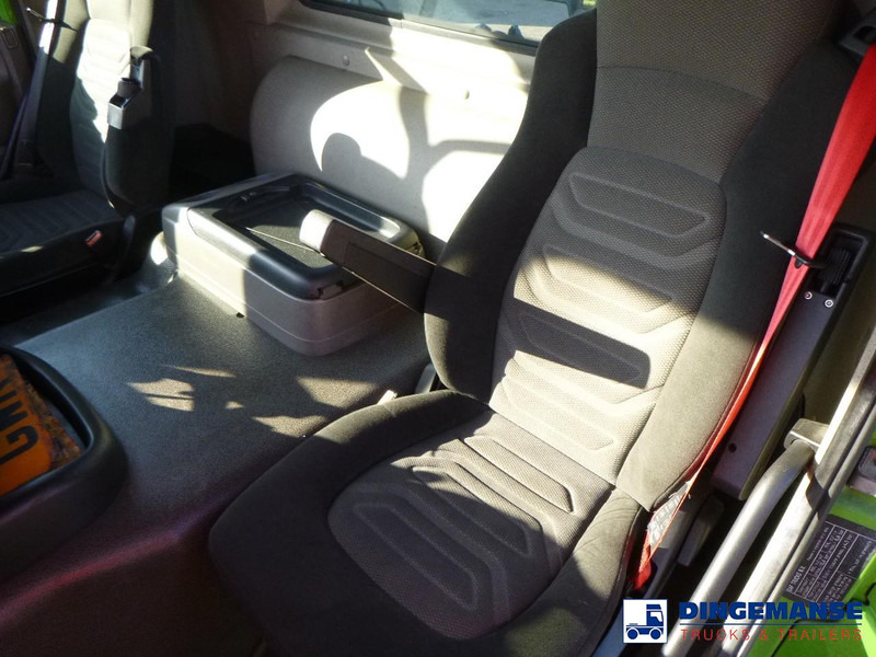 Tractor DAF CF 75.310 4x2 RHD: foto 9