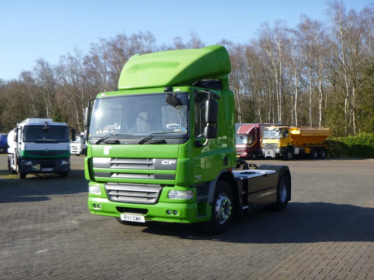 Tractor DAF CF 75.310 4x2 RHD: foto 1