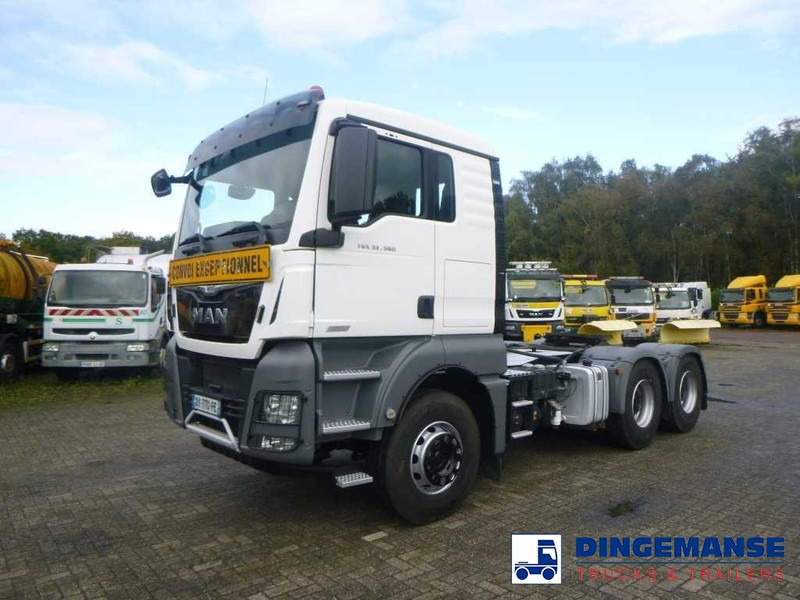 MAN TGX 33.560 6X4 + Retarder + Hydraulics / 96 t - Tractor: foto 1 MAN TGX 33.560 6X4 + Retarder + Hydraulics / 96 t - Tractor: foto 1