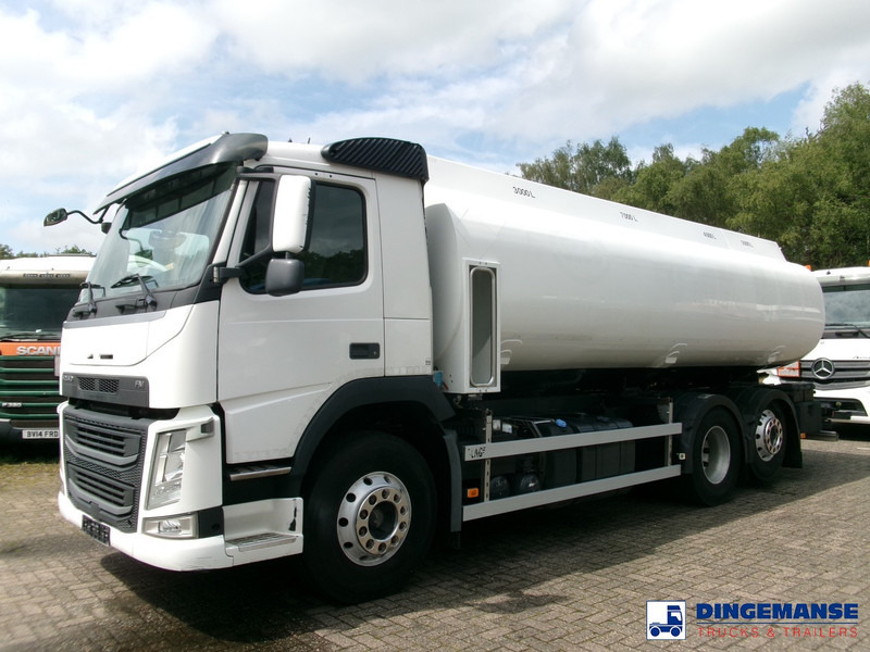 Volvo FM 380 6X2 fuel tank 20.6 m3 / 4 comp - Caminhão tanque: foto 1 Volvo FM 380 6X2 fuel tank 20.6 m3 / 4 comp - Caminhão tanque: foto 1