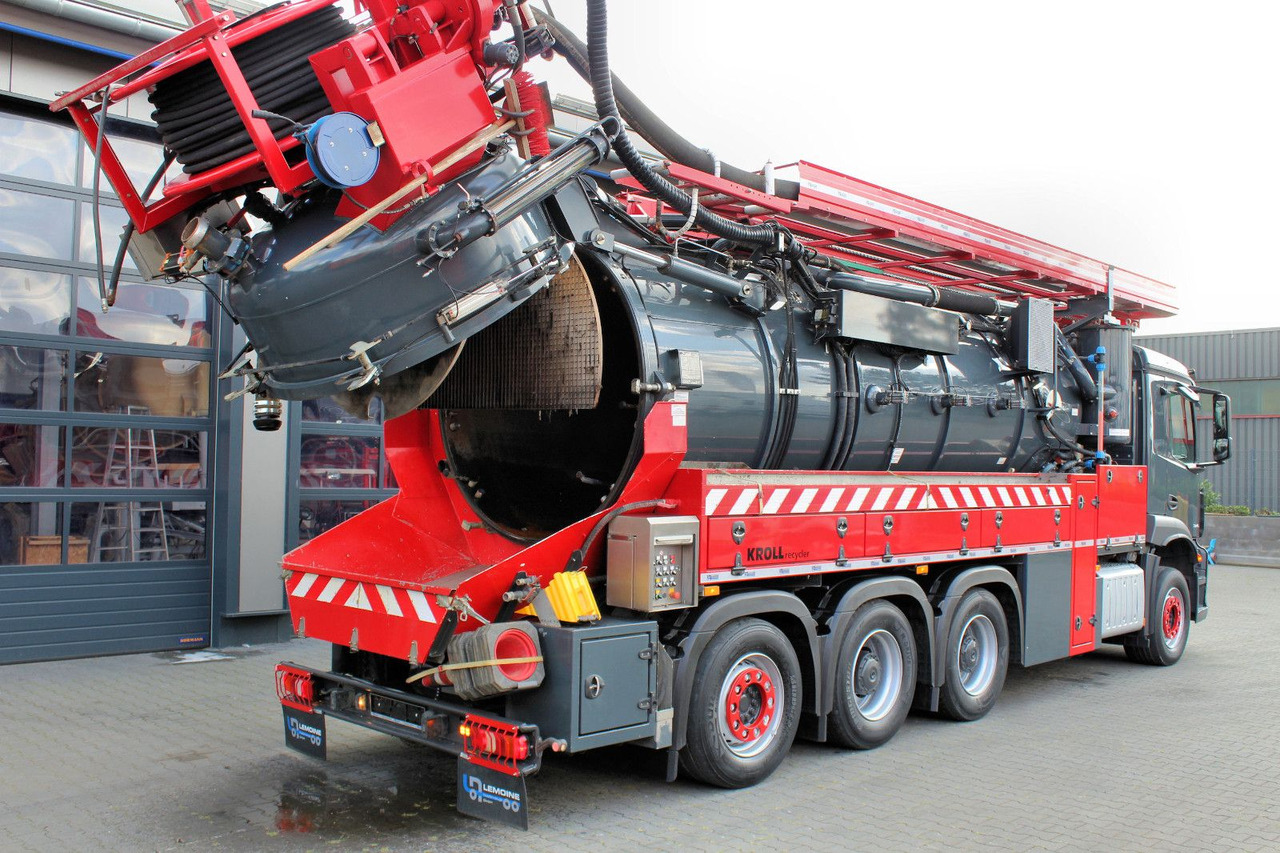 Mercedes-Benz AROCS 3246 8x4 Kroll 16m³ WRG Winterheizung -15C - Caminhão limpa fossa: foto 5 Mercedes-Benz AROCS 3246 8x4 Kroll 16m³ WRG Winterheizung -15C - Caminhão limpa fossa: foto 5