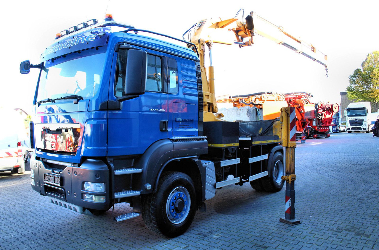 MAN TGS 18.480 4x4 BLS SZM+Pritsche MKG HLK 340 Kran - Tractor: foto 3 MAN TGS 18.480 4x4 BLS SZM+Pritsche MKG HLK 340 Kran - Tractor: foto 3