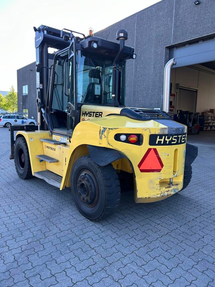 Hyster H9.00XM-6 - Empilhadeira a diesel: foto 4 Hyster H9.00XM-6 - Empilhadeira a diesel: foto 4
