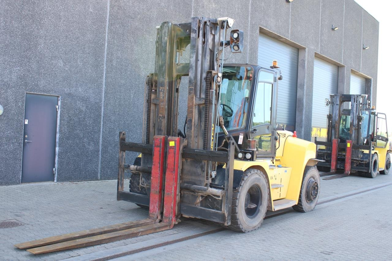 Hyster H9.00XM-6 - Empilhadeira a diesel: foto 2 Hyster H9.00XM-6 - Empilhadeira a diesel: foto 2