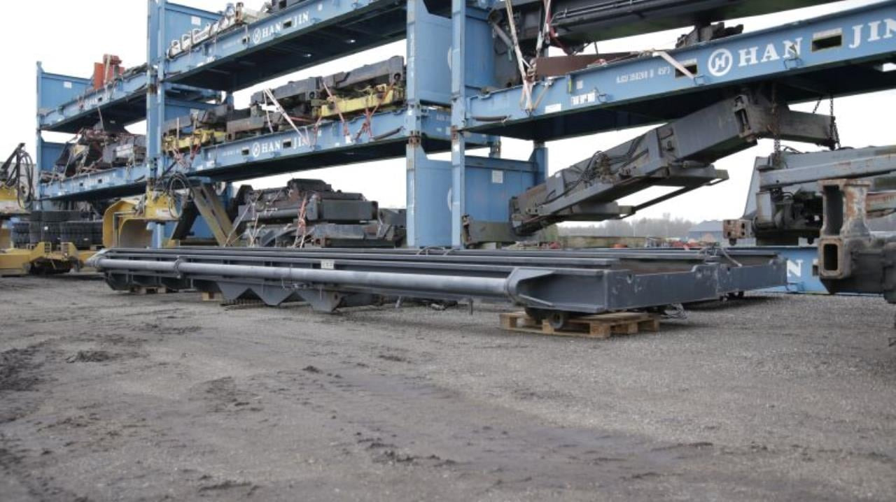 Kalmar DCF90-45ES - Manipulador de contentor: foto 5 Kalmar DCF90-45ES - Manipulador de contentor: foto 5