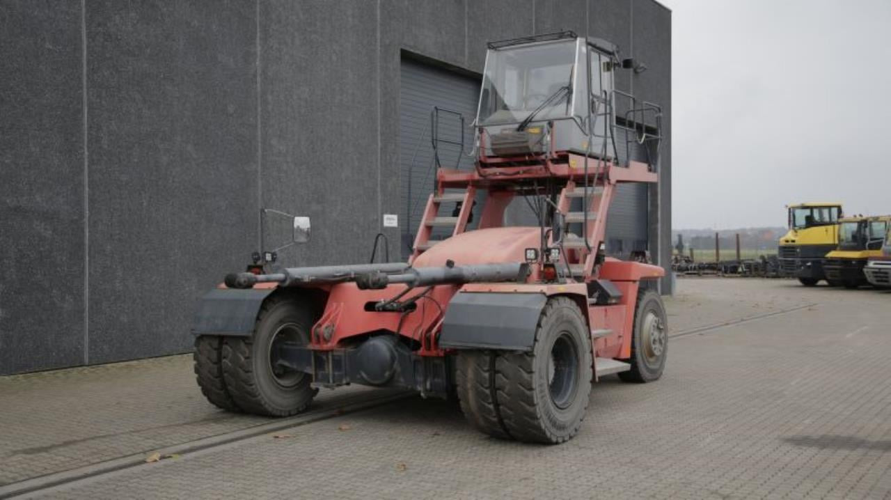 Kalmar DCF90-45ES - Manipulador de contentor: foto 2 Kalmar DCF90-45ES - Manipulador de contentor: foto 2