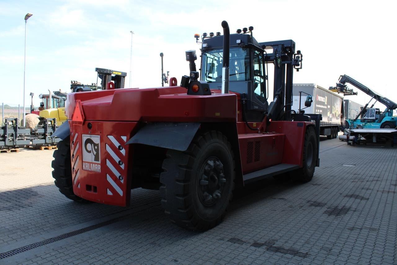 Kalmar DCG330-12 - Empilhadeira a diesel: foto 3 Kalmar DCG330-12 - Empilhadeira a diesel: foto 3