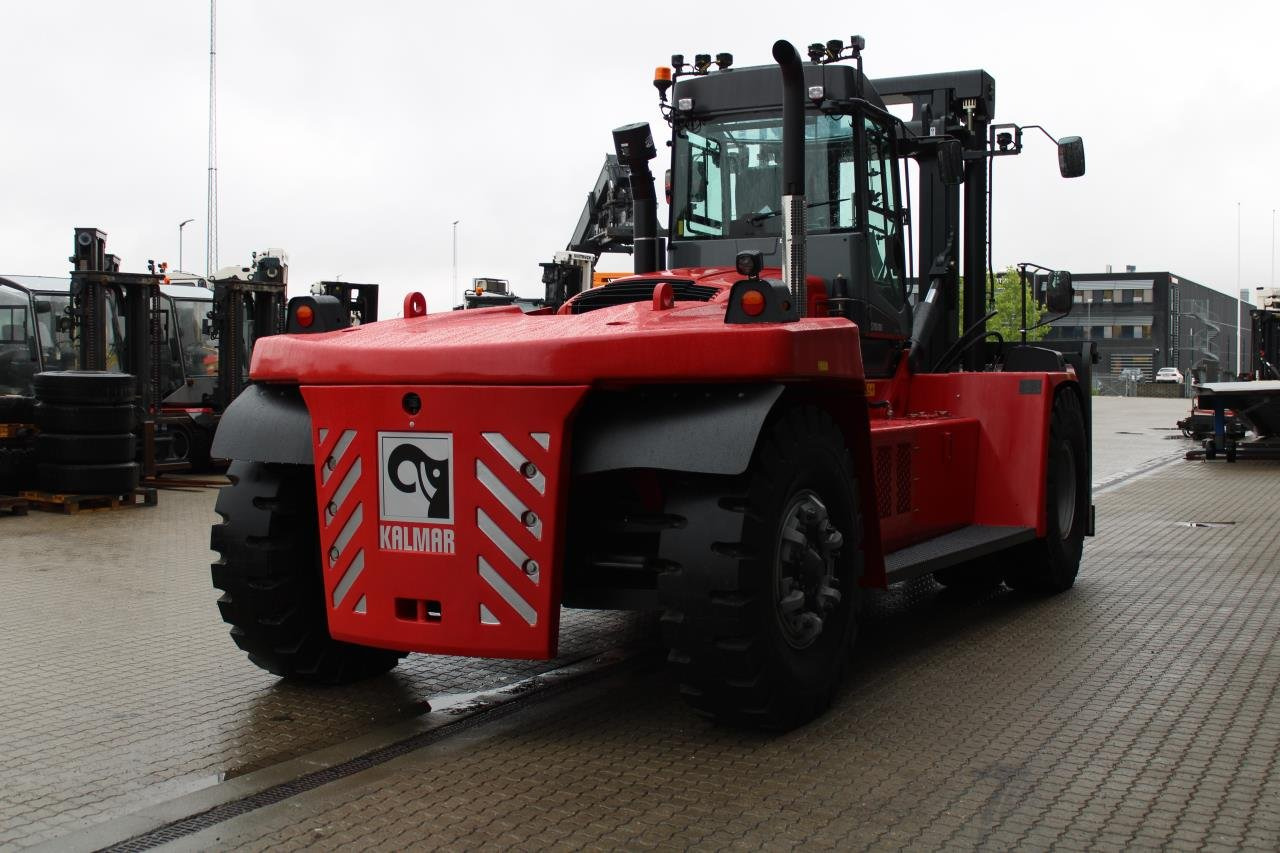 Kalmar DCG330-12LB - Manipulador de contentor: foto 3 Kalmar DCG330-12LB - Manipulador de contentor: foto 3