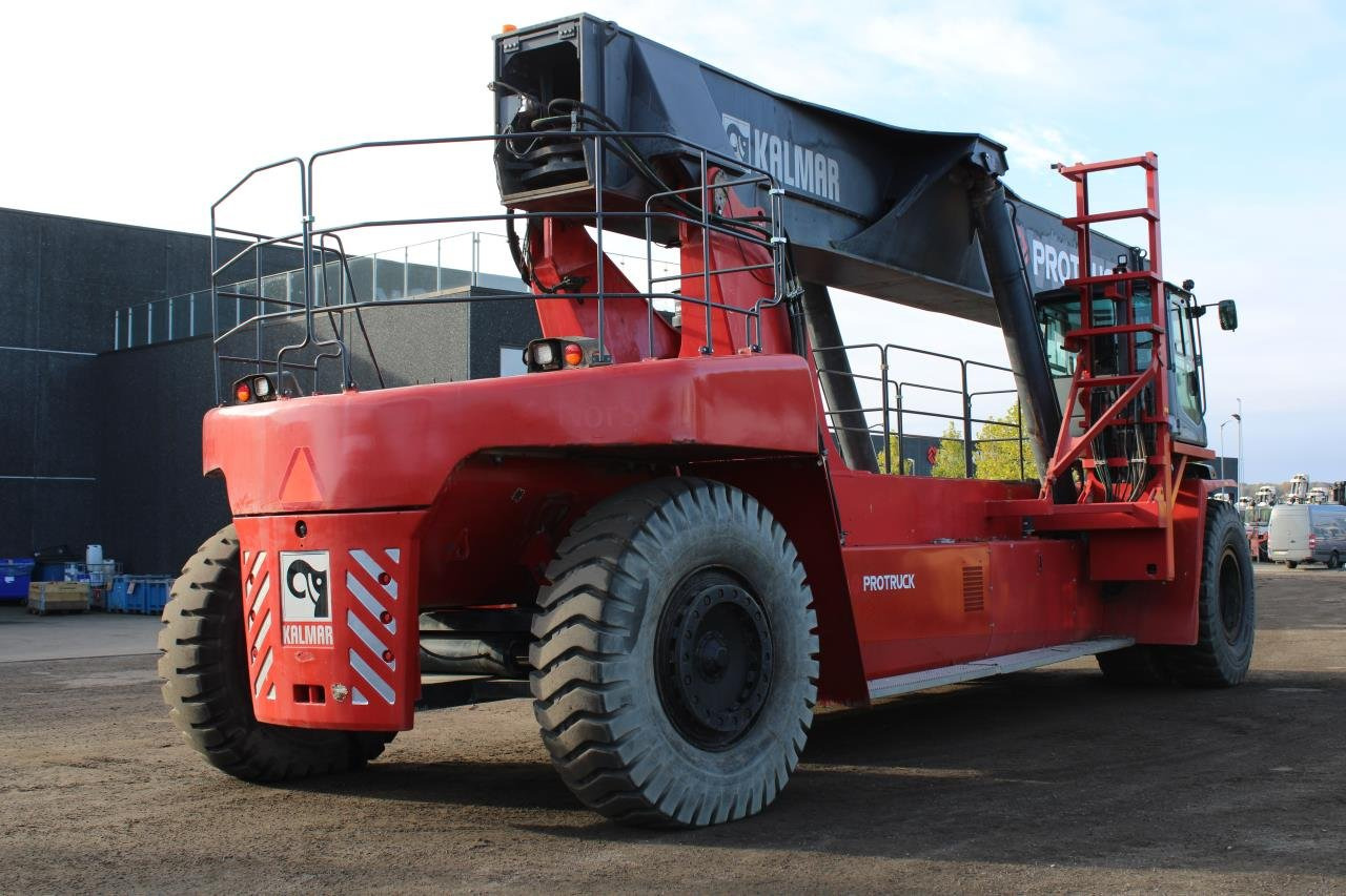 Kalmar DRG1300-92 SUPER GLO - Reachstacker porta contentores: foto 3 Kalmar DRG1300-92 SUPER GLO - Reachstacker porta contentores: foto 3
