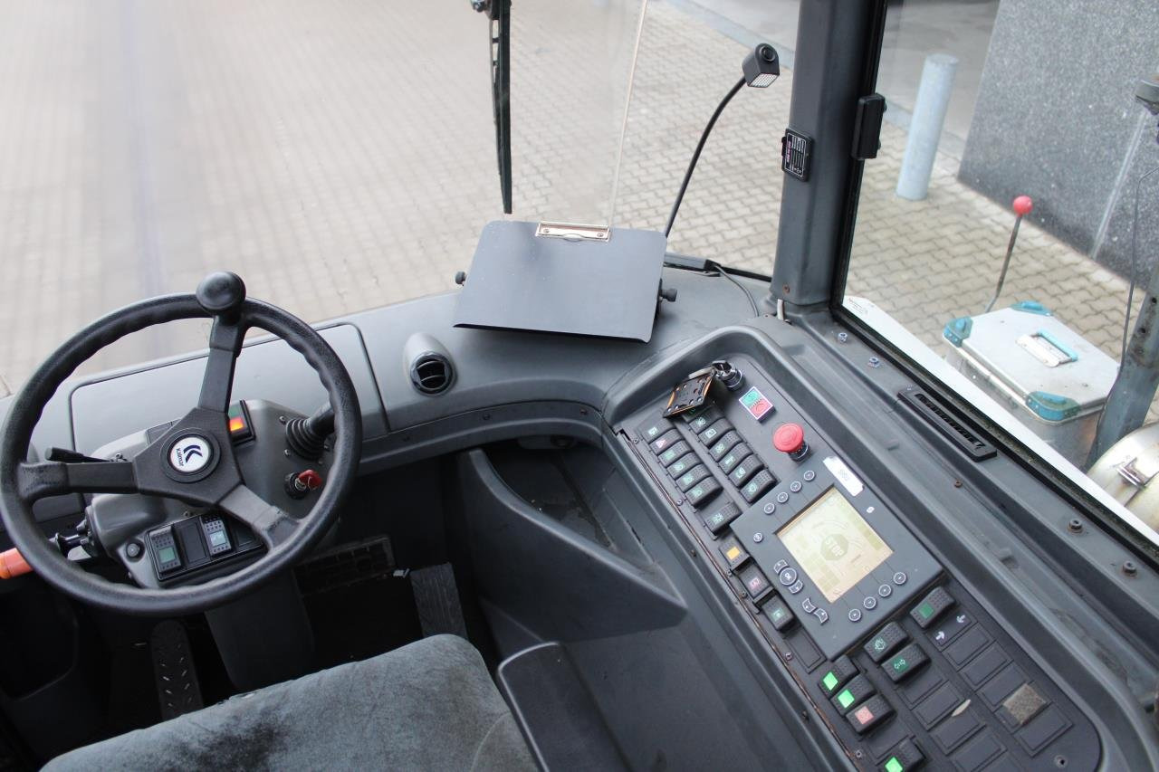 Kalmar TR618I - Tractor de terminal: foto 4 Kalmar TR618I - Tractor de terminal: foto 4