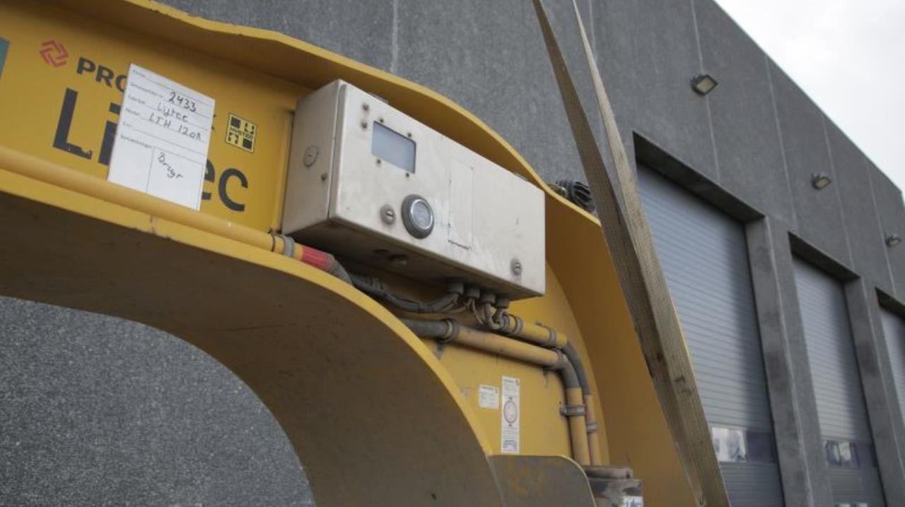 Liftec LTH120 - Semi-reboque baixa: foto 4 Liftec LTH120 - Semi-reboque baixa: foto 4