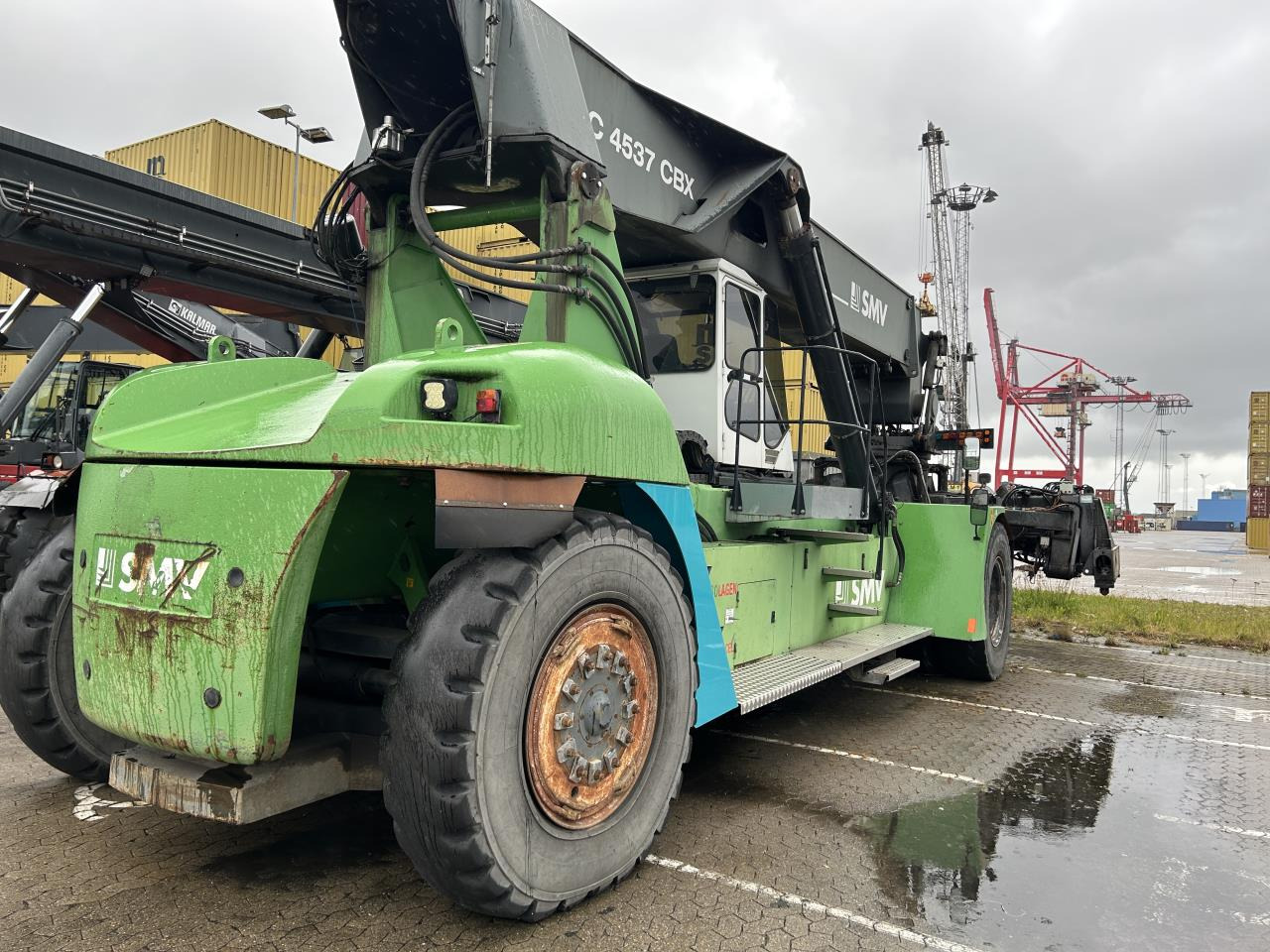SMV SC4537 CBX5 - Reachstacker porta contentores: foto 2 SMV SC4537 CBX5 - Reachstacker porta contentores: foto 2