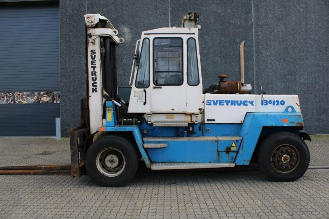SveTruck 136120-35 - Empilhadeira a diesel: foto 1 SveTruck 136120-35 - Empilhadeira a diesel: foto 1