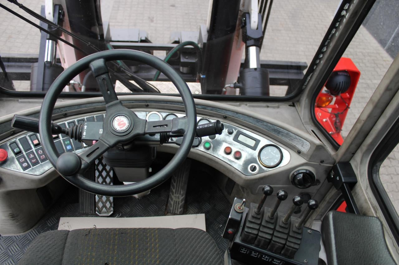 SveTruck 1875-33 - Empilhadeira a diesel: foto 4 SveTruck 1875-33 - Empilhadeira a diesel: foto 4