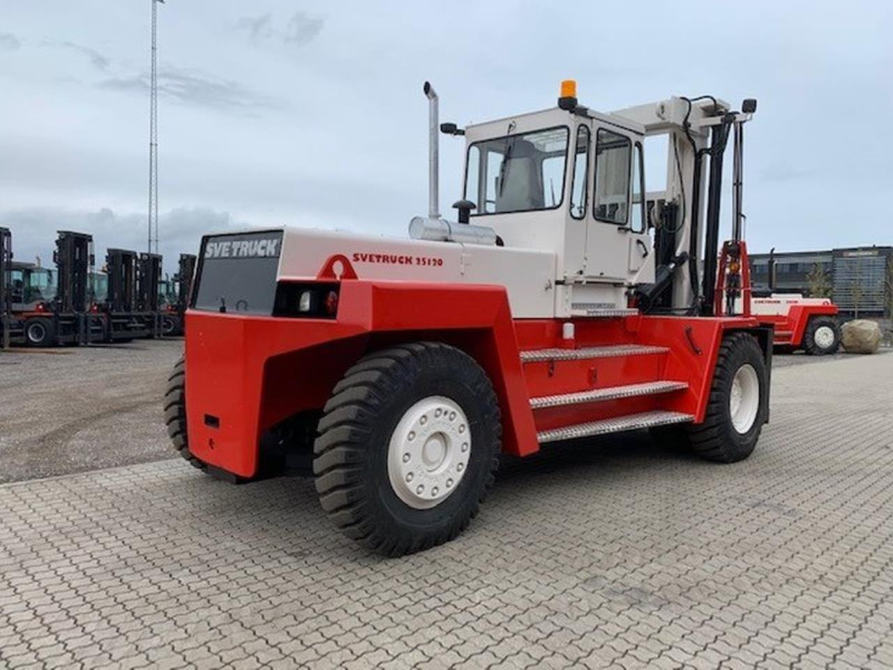 SveTruck 25120-42 - Empilhadeira a diesel: foto 3 SveTruck 25120-42 - Empilhadeira a diesel: foto 3