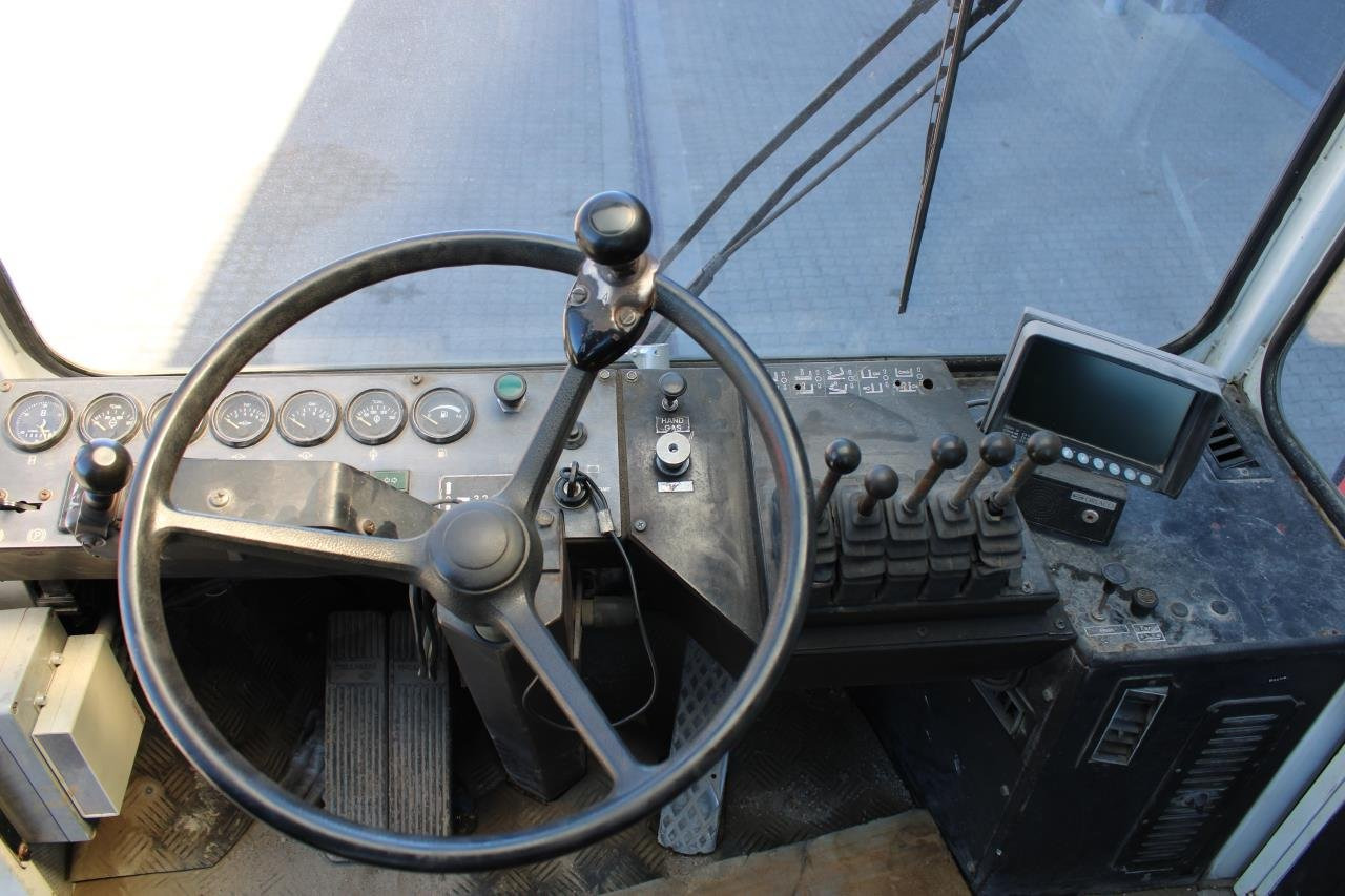 SveTruck 32120-47 - Empilhadeira a diesel: foto 4 SveTruck 32120-47 - Empilhadeira a diesel: foto 4