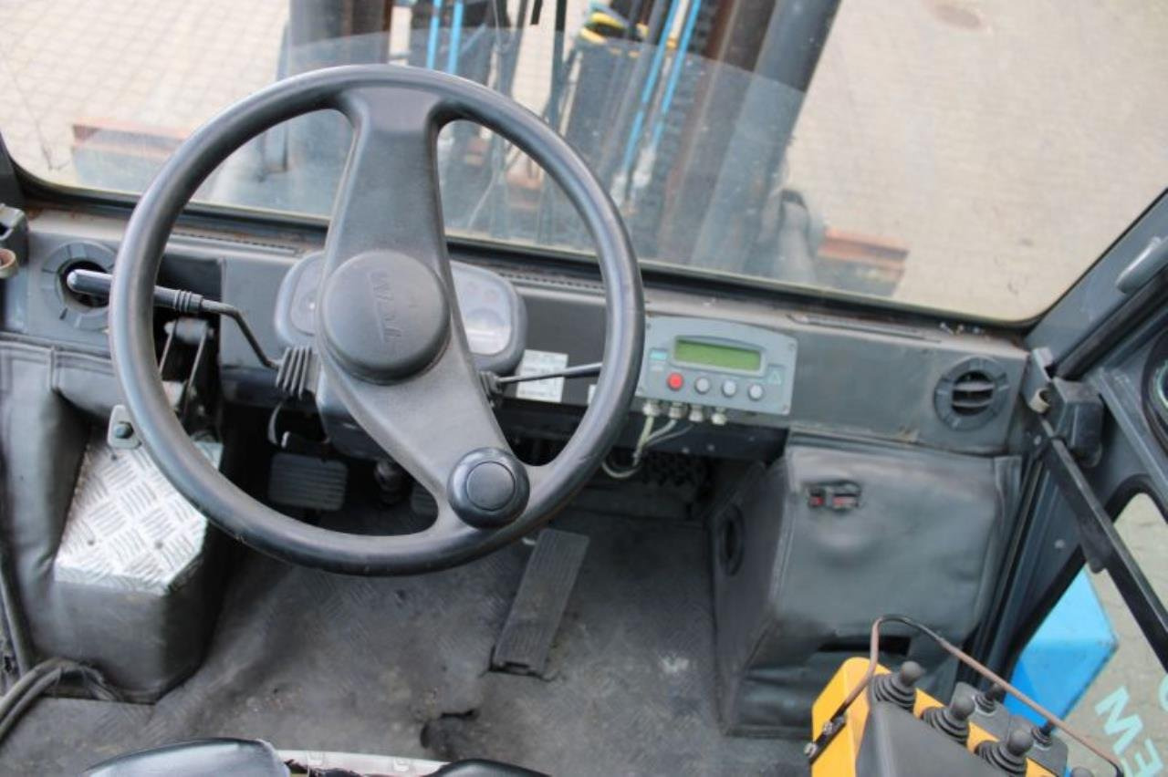TCM FD80 - Empilhadeira a diesel: foto 4 TCM FD80 - Empilhadeira a diesel: foto 4