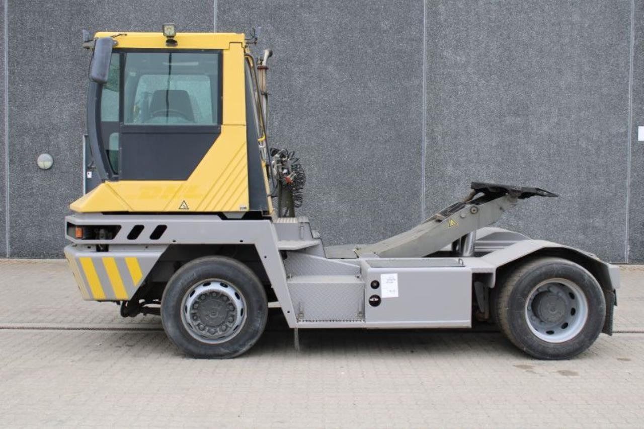 Terberg RT222 - Tractor de terminal: foto 1 Terberg RT222 - Tractor de terminal: foto 1