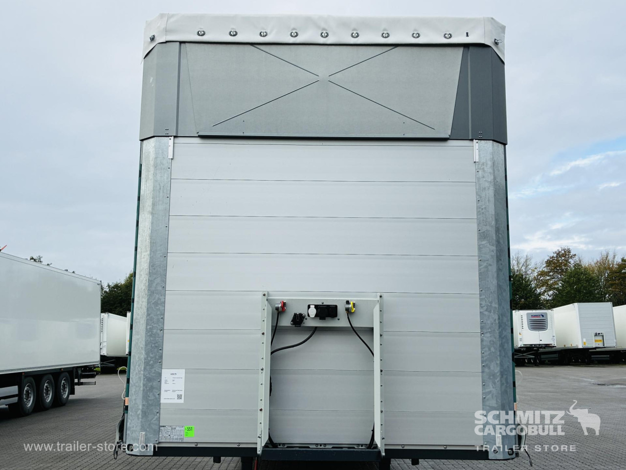 BERGER Auflieger Curtainsider Mega - Semi-reboque de lona: foto 4 BERGER Auflieger Curtainsider Mega - Semi-reboque de lona: foto 4