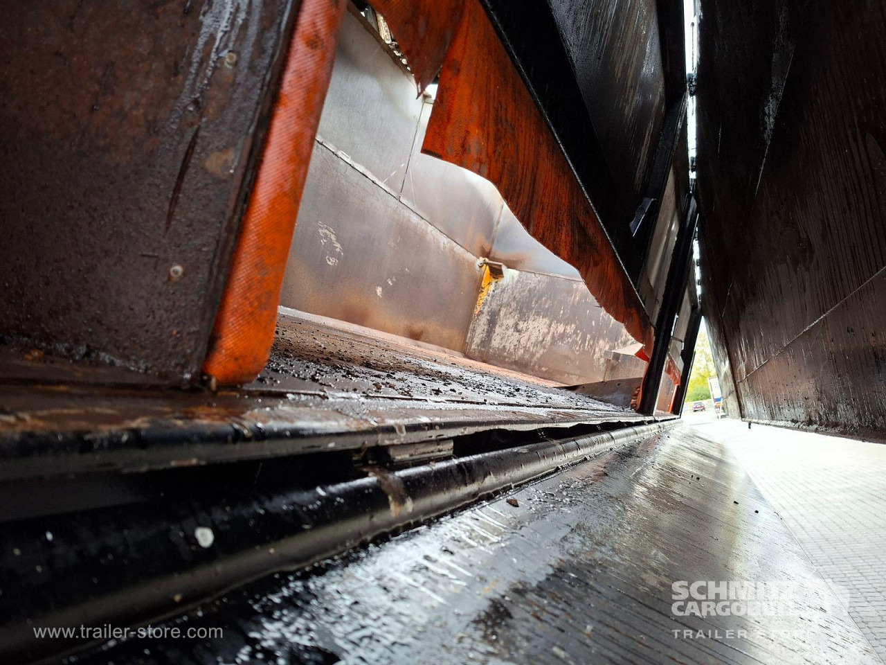 KEMPF Auflieger Kipper Stahlrundmulde 36m³ - Semi-reboque basculante: foto 3 KEMPF Auflieger Kipper Stahlrundmulde 36m³ - Semi-reboque basculante: foto 3