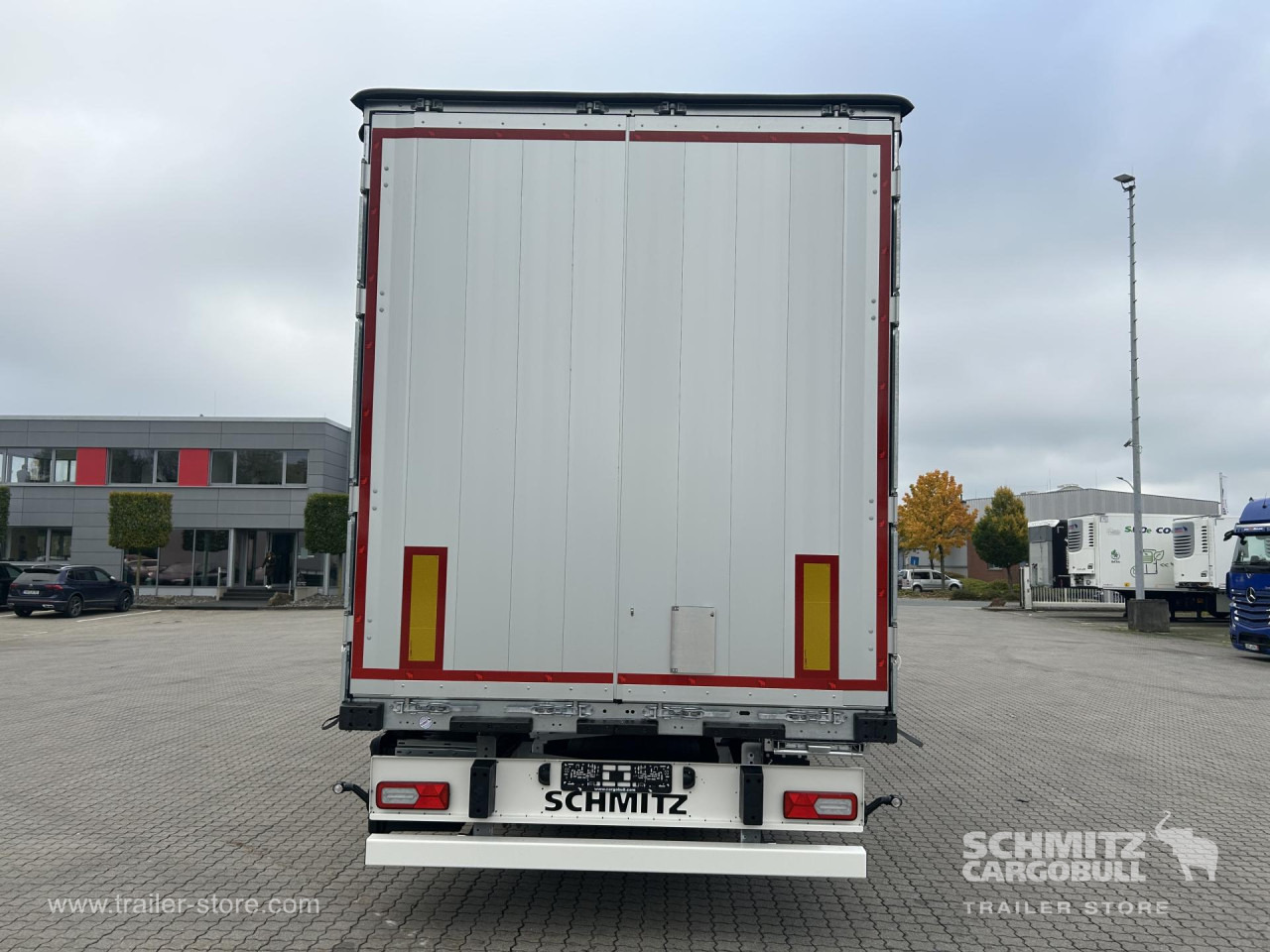 SCHMITZ Auflieger Curtainsider Standard - Semi-reboque de lona: foto 4 SCHMITZ Auflieger Curtainsider Standard - Semi-reboque de lona: foto 4