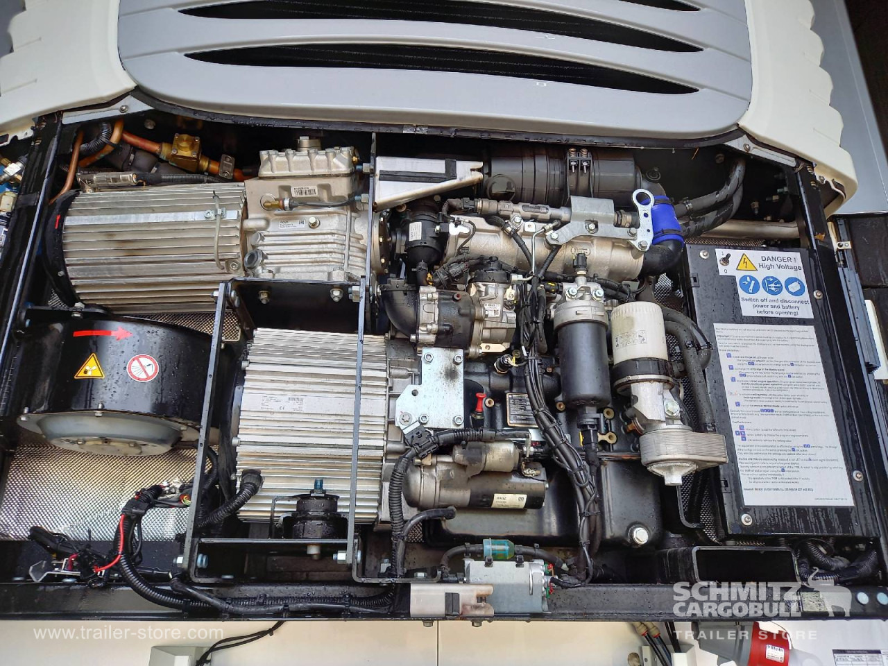 SCHMITZ Auflieger Tiefkühler Multitemp - Semi-reboque isotérmico: foto 2 SCHMITZ Auflieger Tiefkühler Multitemp - Semi-reboque isotérmico: foto 2