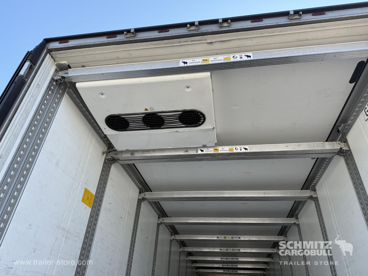 SCHMITZ Auflieger Tiefkühler Multitemp Double deck - Semi-reboque isotérmico: foto 3 SCHMITZ Auflieger Tiefkühler Multitemp Double deck - Semi-reboque isotérmico: foto 3