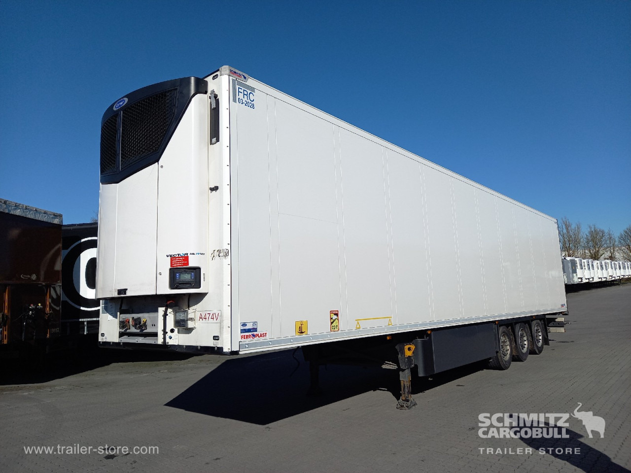 Semi-reboque isotérmico SCHMITZ Auflieger Tiefkühler Standard: foto 1