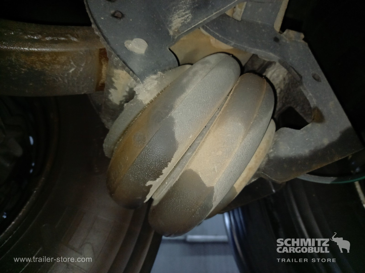 SCHMITZ Auflieger Tiefkühler Standard Double deck - Semi-reboque isotérmico: foto 4 SCHMITZ Auflieger Tiefkühler Standard Double deck - Semi-reboque isotérmico: foto 4