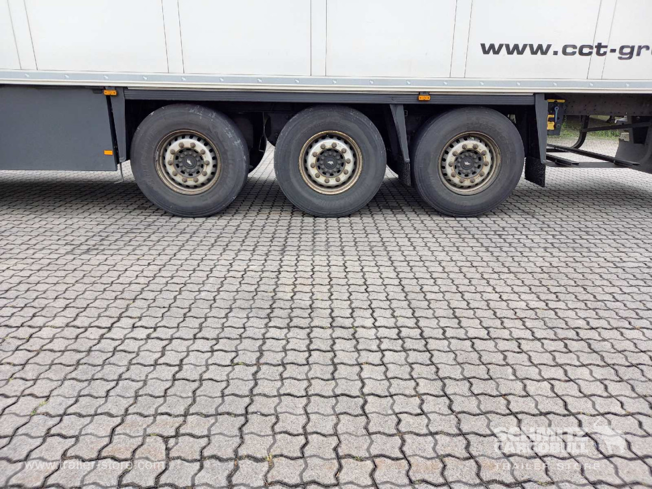 SCHMITZ Auflieger Tiefkühler Standard Double deck - Semi-reboque isotérmico: foto 2 SCHMITZ Auflieger Tiefkühler Standard Double deck - Semi-reboque isotérmico: foto 2