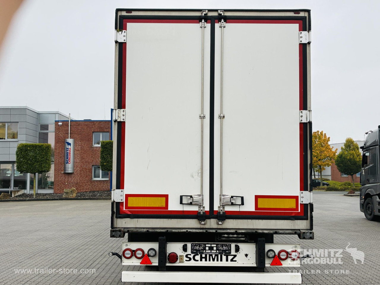 SCHMITZ Auflieger Tiefkühler Standard Double deck - Semi-reboque isotérmico: foto 4 SCHMITZ Auflieger Tiefkühler Standard Double deck - Semi-reboque isotérmico: foto 4