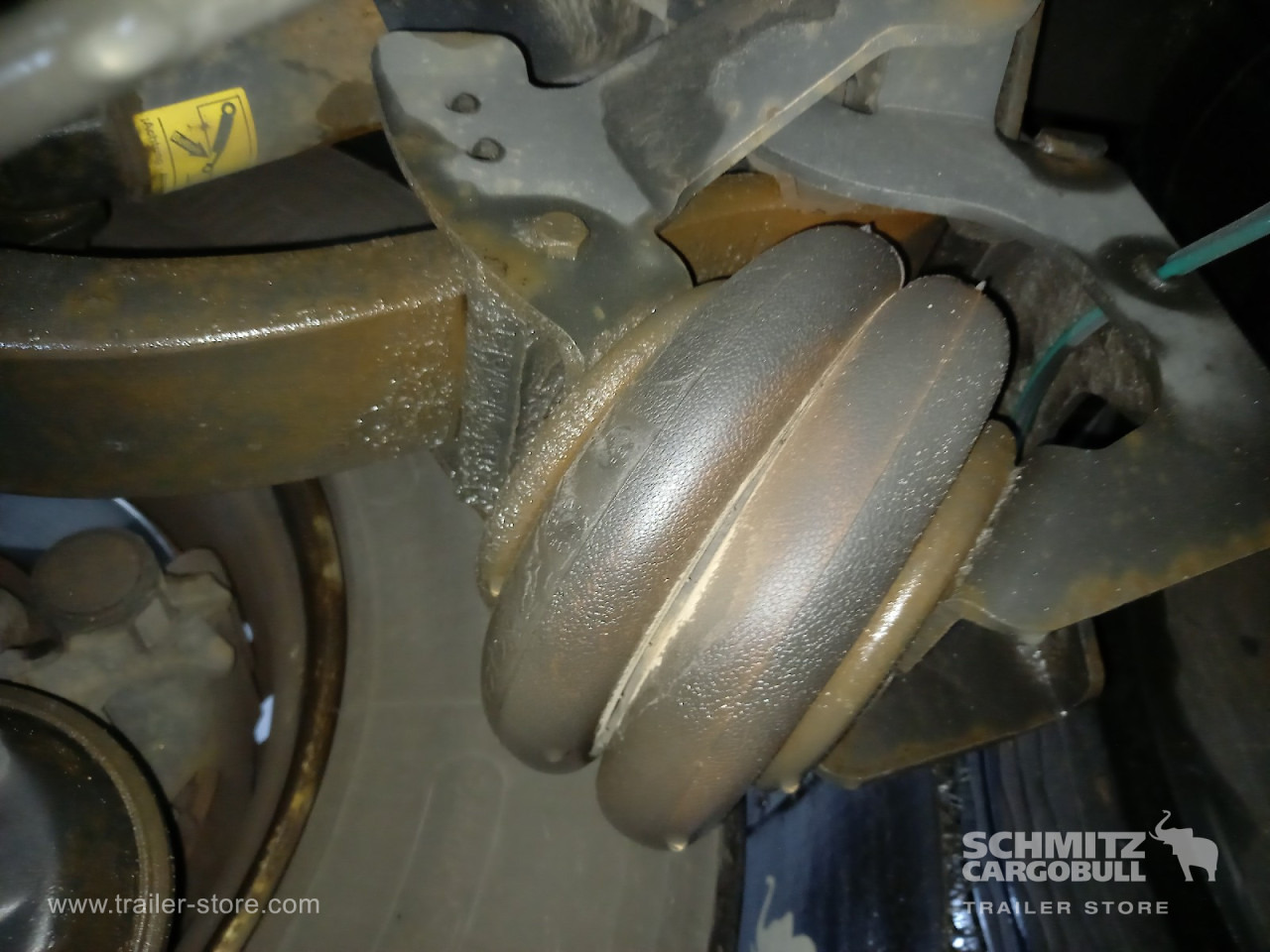 SCHMITZ Auflieger Tiefkühler Standard Double deck - Semi-reboque isotérmico: foto 4 SCHMITZ Auflieger Tiefkühler Standard Double deck - Semi-reboque isotérmico: foto 4