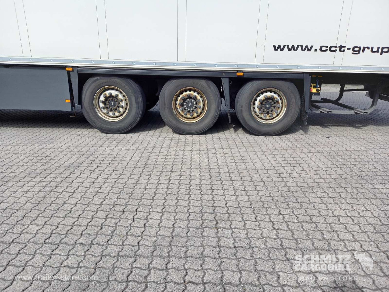 SCHMITZ Auflieger Tiefkühler Standard Double deck - Semi-reboque isotérmico: foto 2 SCHMITZ Auflieger Tiefkühler Standard Double deck - Semi-reboque isotérmico: foto 2