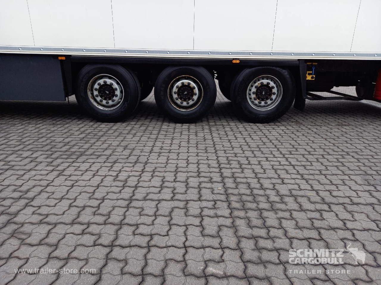 SCHMITZ Auflieger Tiefkühler Standard Double deck - Semi-reboque isotérmico: foto 2 SCHMITZ Auflieger Tiefkühler Standard Double deck - Semi-reboque isotérmico: foto 2