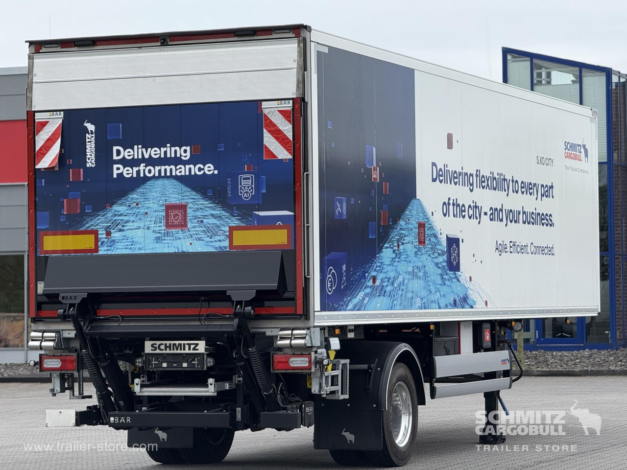 SCHMITZ Auflieger Tiefkühler Standard Taillift - Semi-reboque isotérmico: foto 4 SCHMITZ Auflieger Tiefkühler Standard Taillift - Semi-reboque isotérmico: foto 4