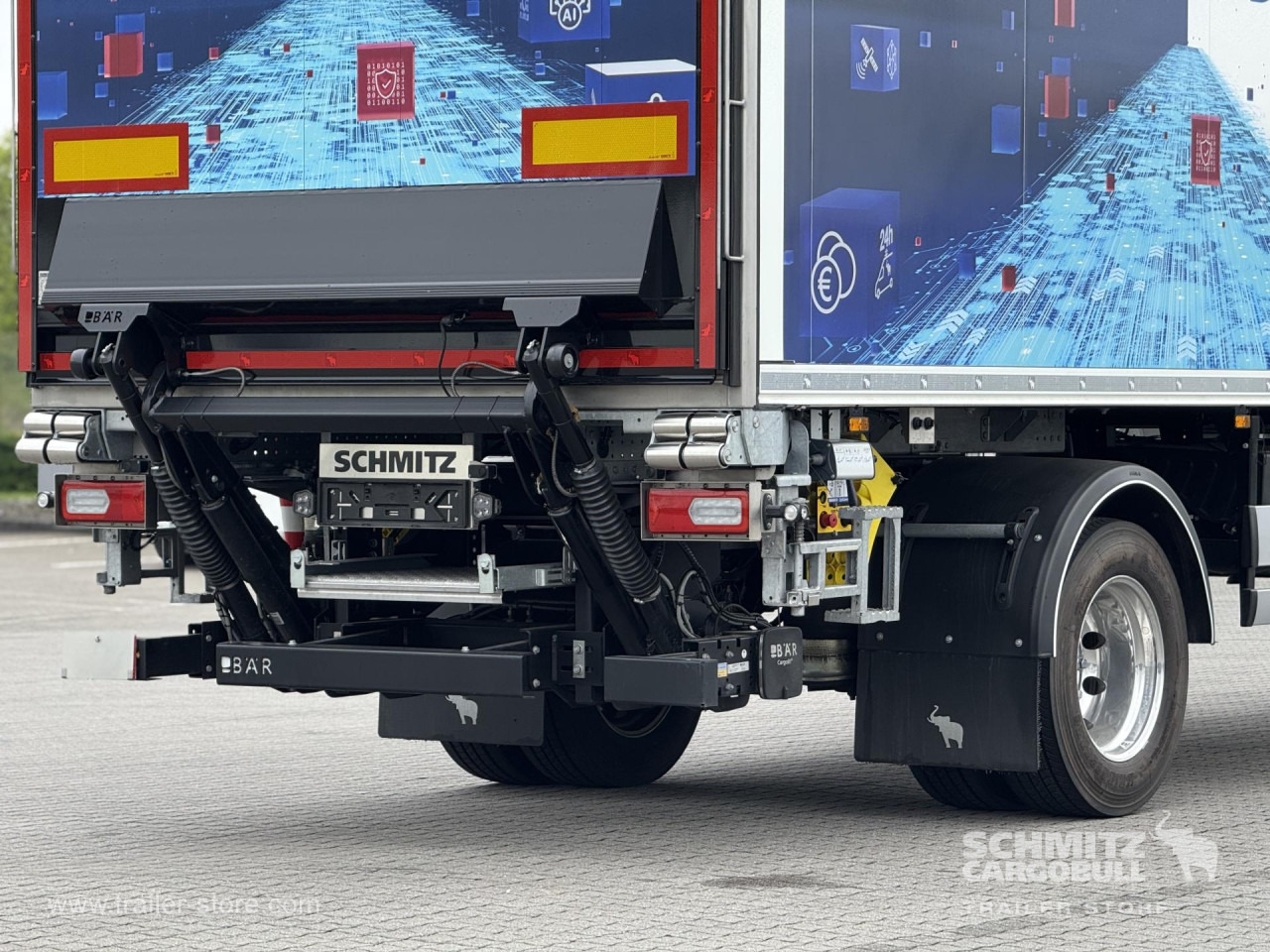 SCHMITZ Auflieger Tiefkühler Standard Taillift - Semi-reboque isotérmico: foto 3 SCHMITZ Auflieger Tiefkühler Standard Taillift - Semi-reboque isotérmico: foto 3