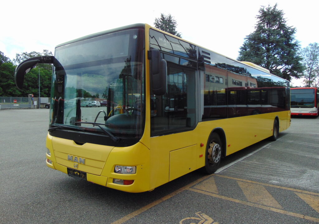 N.1 MAN LION’S CITY A37 LF – Anno 2012 - Ônibus urbano: foto 3 N.1 MAN LION’S CITY A37 LF – Anno 2012 - Ônibus urbano: foto 3