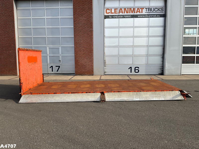 Camião transportador de contêineres/ Caixa móvel Container flatbed met zijborden: foto 8