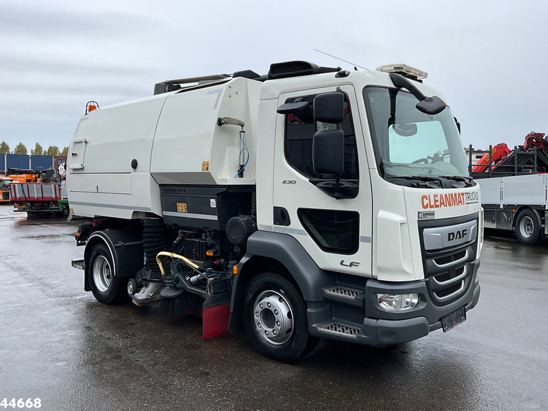 DAF FA LF 230 Euro 6 Johnston VT652 Just 87.278 km! - Varredora urbana: foto 4 DAF FA LF 230 Euro 6 Johnston VT652 Just 87.278 km! - Varredora urbana: foto 4