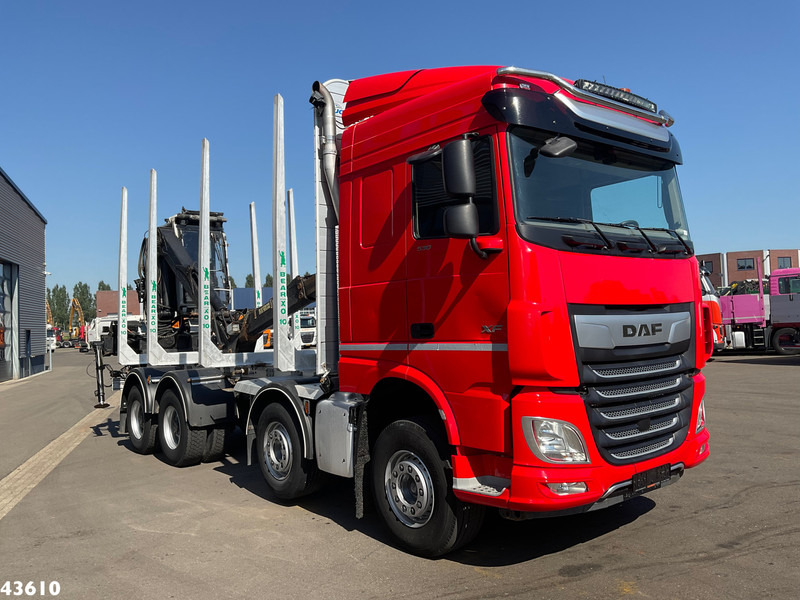 DAF FAD XF 530 8x4 Holzkran - Camião grua: foto 4 DAF FAD XF 530 8x4 Holzkran - Camião grua: foto 4